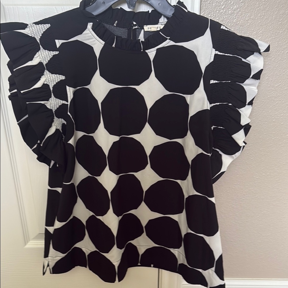 JODIFL Black and White Ruffled Blouse with Mandarin Collar